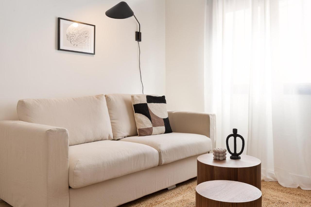Urban Chill Apartments By Olala Homes ロスピタレート・デ・リョブレガート エクステリア 写真
