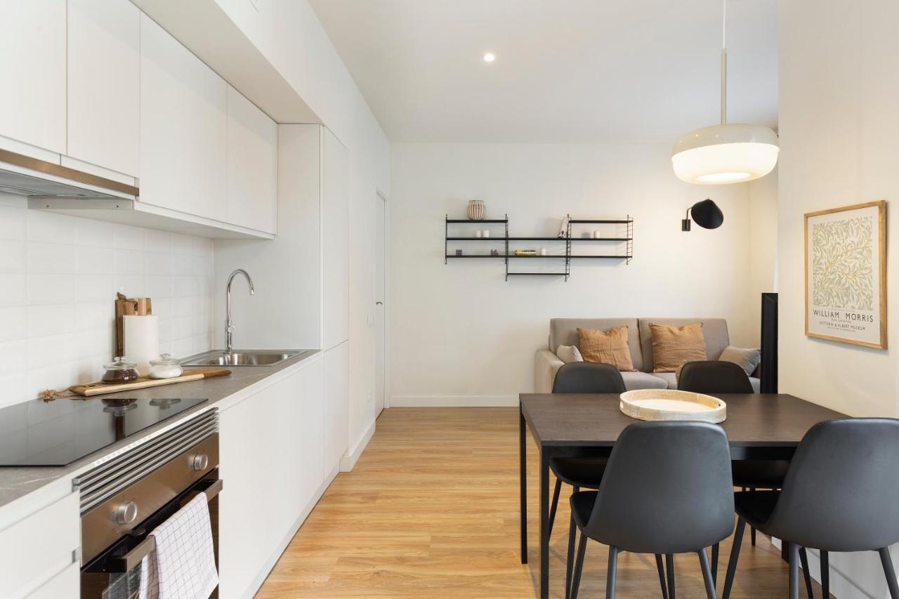 Urban Chill Apartments By Olala Homes ロスピタレート・デ・リョブレガート エクステリア 写真